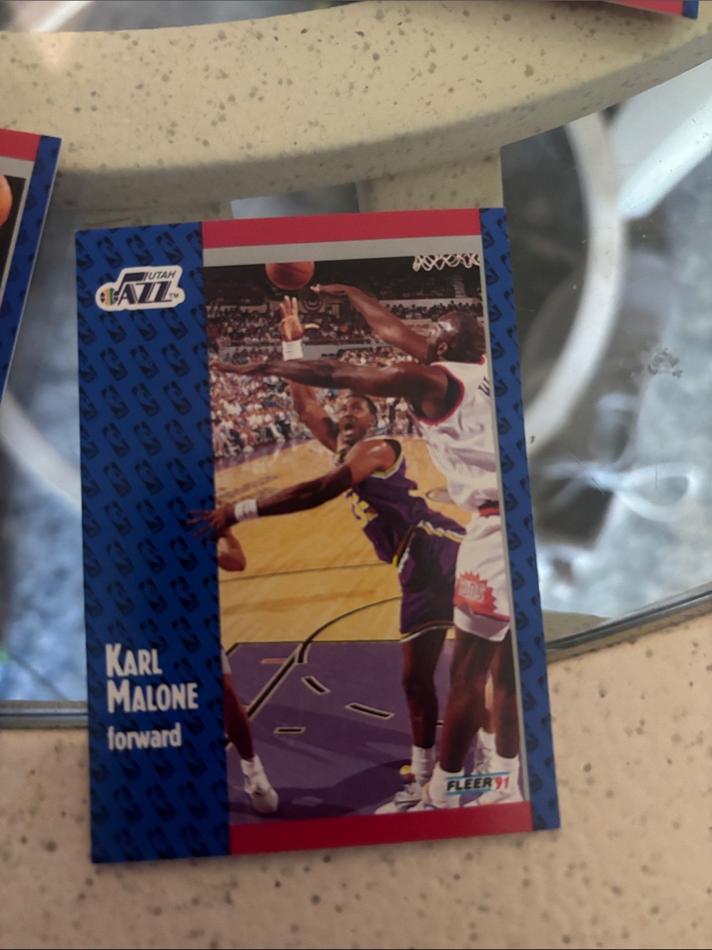 Fleer 1991 Basketball Trading Cards -Vintage Player Cards - Picture 6 of 7